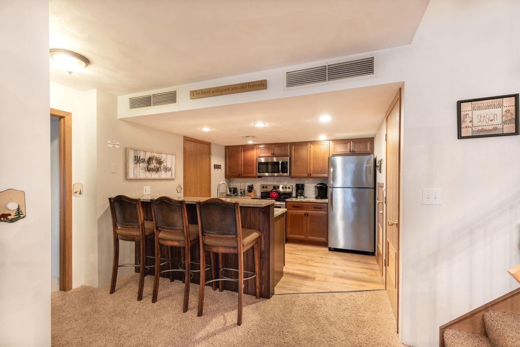 Apartment Seven Springs Meadowridge 2 Bedroom Standard With Deck And Mountain Views! Champion